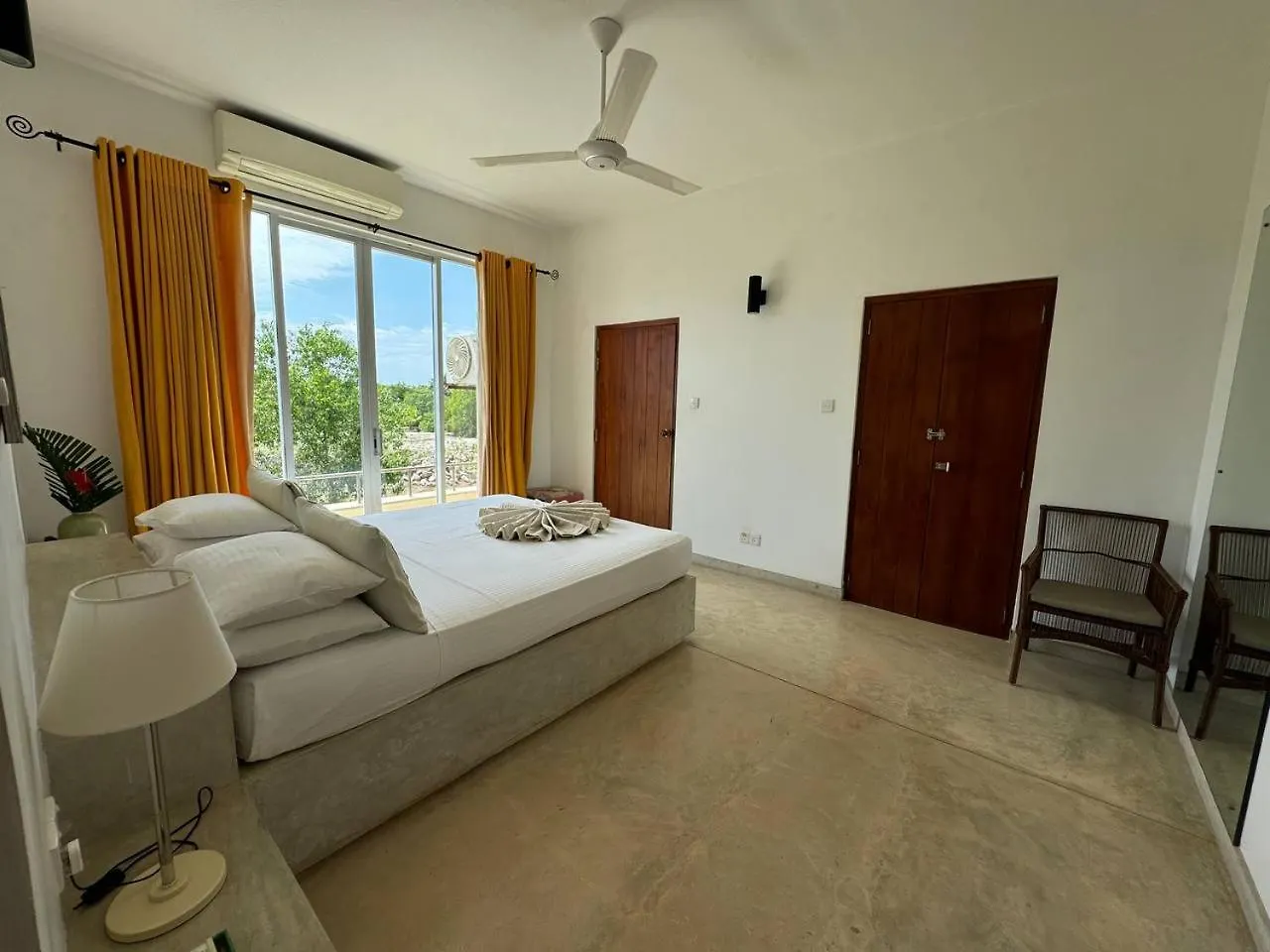 Villa Mirisgala - Luxury Villa By Negombo Lagoon