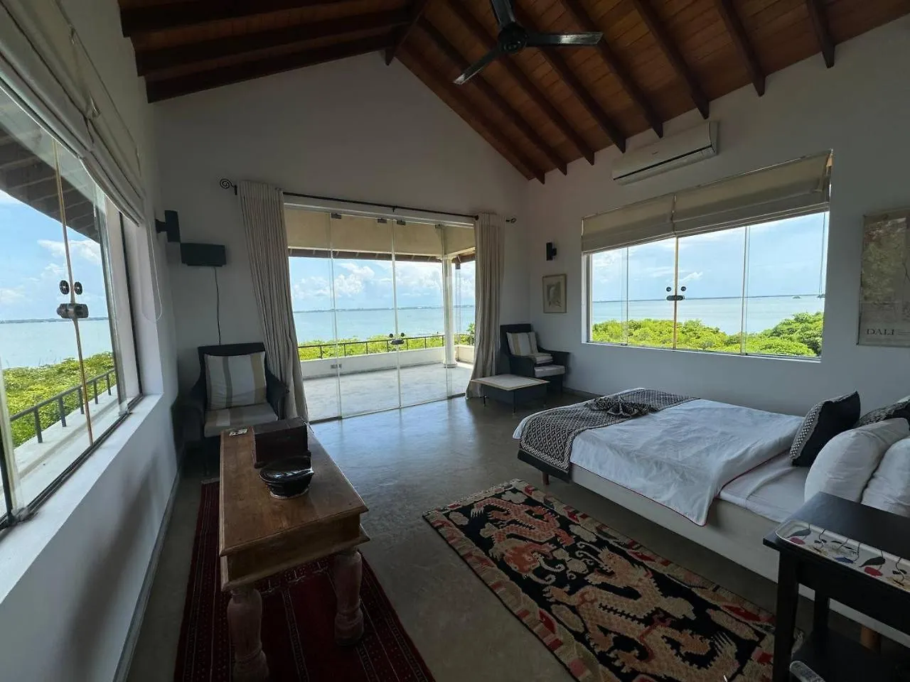 Villa Mirisgala - Luxury Villa By Negombo Lagoon